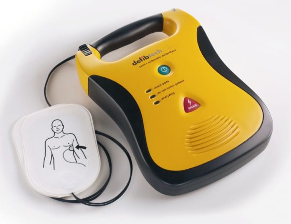 Defibtech Lifeline AED Semi Automatic Defibrillator – 5 Year Battery